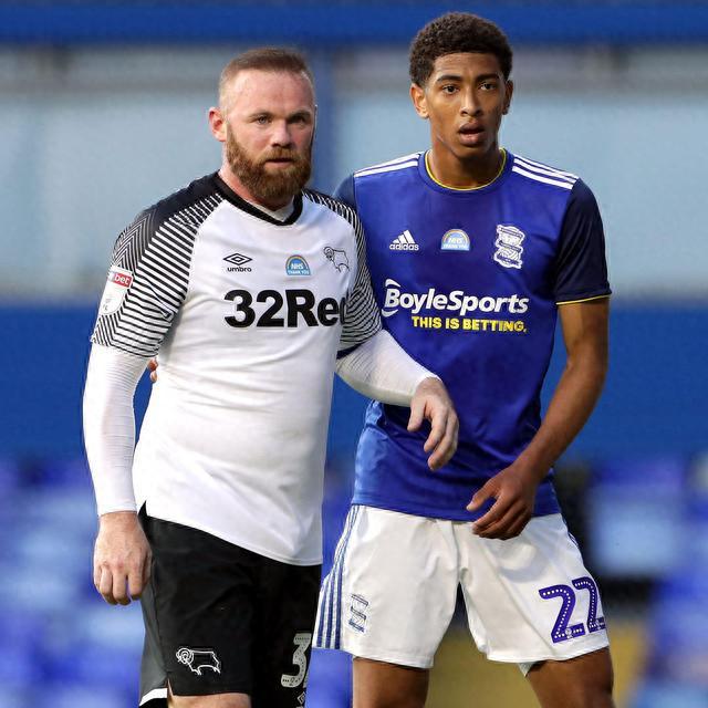 湖人浓眉哥篮下统治球队获胜（浓眉内线制霸助湖人取胜）