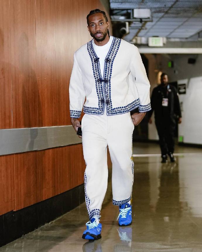 多特vs博德闪耀：法比奥-席尔瓦首发，布兰特、拜尔出战（多特战博德闪耀：法比奥-席尔瓦先发，布兰特与拜尔登场）