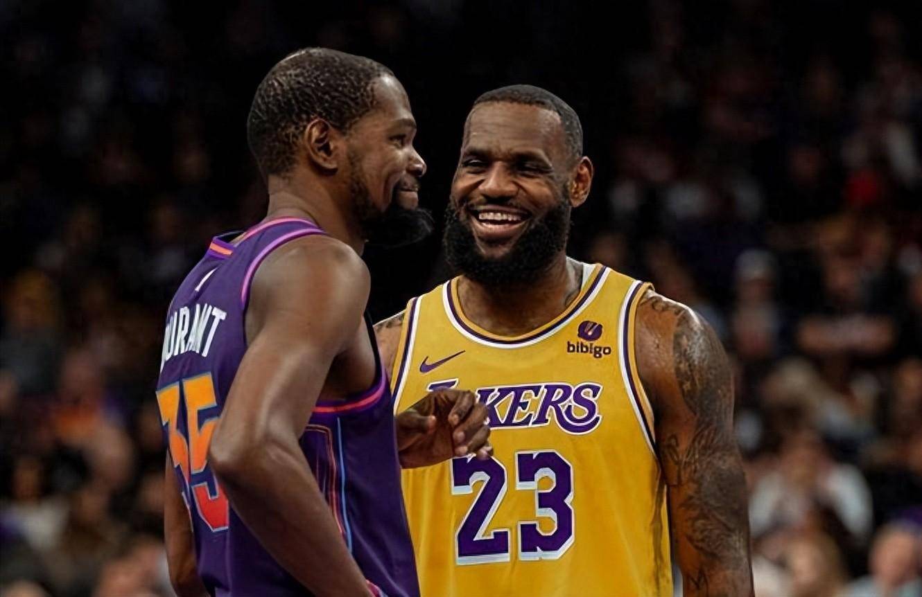 伟大3-1！迈阿密首夺美职联总冠军，仅建队7年，38岁梅西获第47冠（迈阿密3-1登顶美职联，建队7年首捧总冠军，38岁梅西收获生涯第47冠）