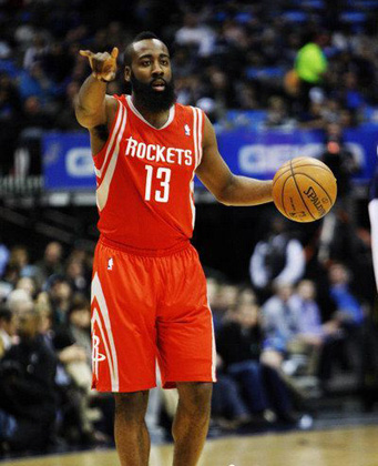 邵佳一执掌国足3把火：体能、纪律、数据，混日子球员的好日子到头了！（邵佳一挂帅国足出台三大举措：体能、纪律、数据全面强化，混日子者难立足）