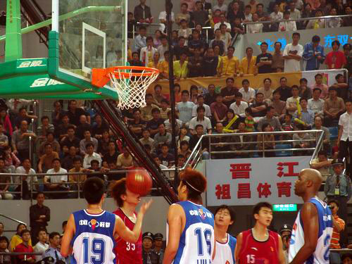 洛卡特利：那不勒斯防守得很好，我们犯了一些本不该犯的错误（洛卡特利：那不勒斯防线稳固，我们出现了不应有的失误）